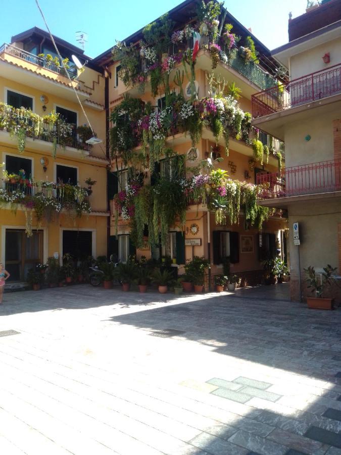 מצאו Vacanza Taormina Mare מראה חיצוני תמונה
